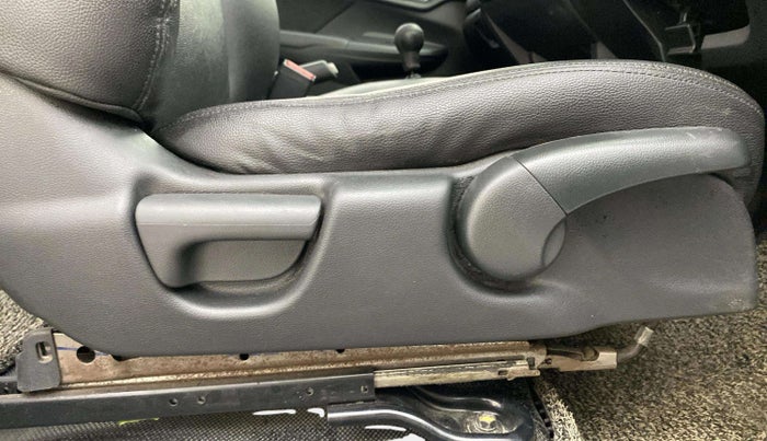 2016 Honda Jazz 1.2L I-VTEC VX, Petrol, Manual, 83,258 km, Driver Side Adjustment Panel