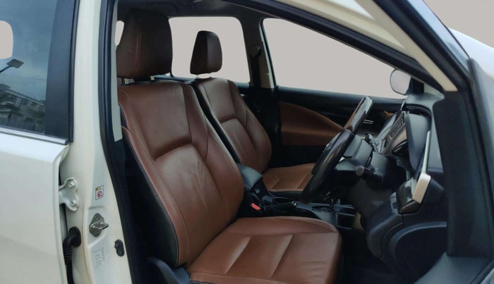 2017 Toyota Innova Crysta 2.8 ZX AT 7 STR, Diesel, Automatic, 86,953 km, Right Side Front Door Cabin