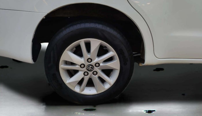 2017 Toyota Innova Crysta 2.8 ZX AT 7 STR, Diesel, Automatic, 86,953 km, Right Rear Wheel