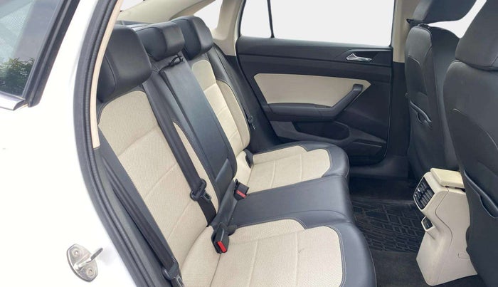 2022 Skoda SLAVIA STYLE 1.0L TSI MT, Petrol, Manual, 28,712 km, Right Side Rear Door Cabin