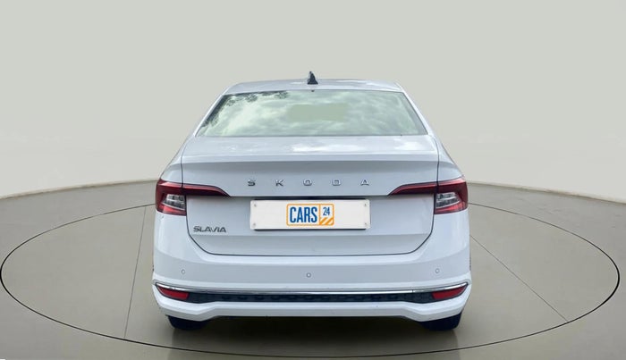 2022 Skoda SLAVIA STYLE 1.0L TSI MT, Petrol, Manual, 28,712 km, Back/Rear