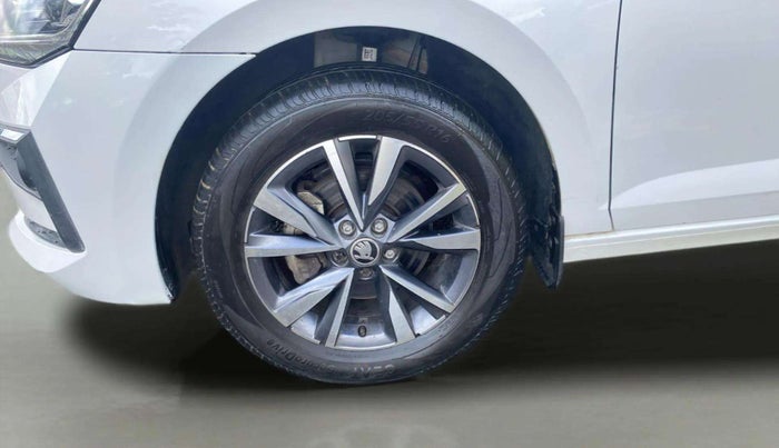 2022 Skoda SLAVIA STYLE 1.0L TSI MT, Petrol, Manual, 28,712 km, Left Front Wheel
