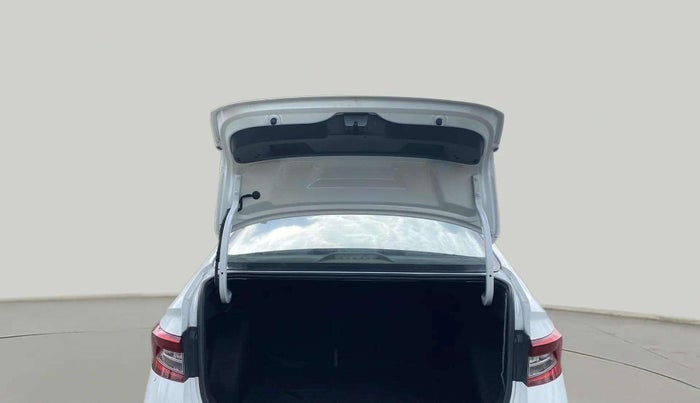 2022 Skoda SLAVIA STYLE 1.0L TSI MT, Petrol, Manual, 28,712 km, Boot Door Open