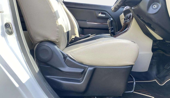 2020 Maruti New Wagon-R ZXI 1.2, Petrol, Manual, 74,470 km, Driver Side Adjustment Panel