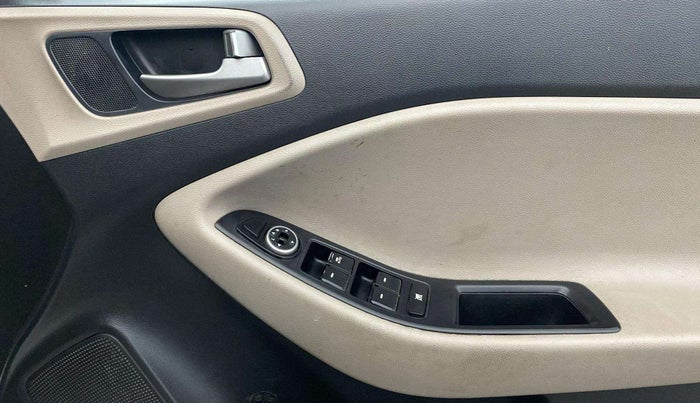 2015 Hyundai Elite i20 SPORTZ 1.2, Petrol, Manual, 69,042 km, Driver Side Door Panels Control