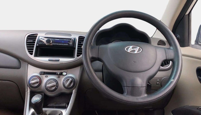 2014 Hyundai i10 MAGNA 1.1, Petrol, Manual, 74,794 km, Steering Wheel Close Up