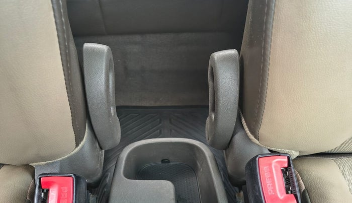 2014 Hyundai i10 MAGNA 1.1, Petrol, Manual, 74,794 km, Driver Side Adjustment Panel