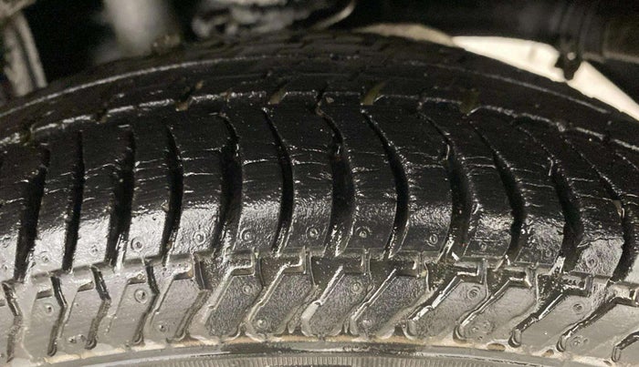 2015 Maruti Alto K10 VXI AMT, Petrol, Automatic, 25,854 km, Right Rear Tyre Tread