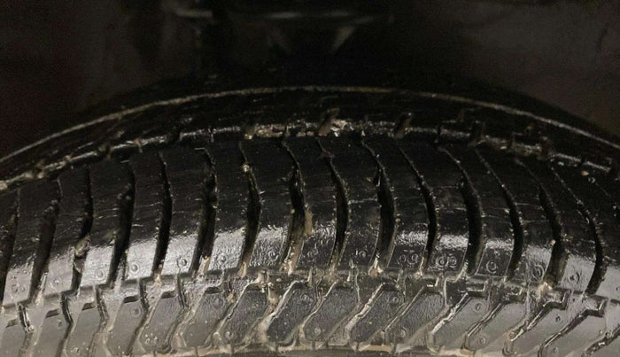 2015 Maruti Alto K10 VXI AMT, Petrol, Automatic, 25,854 km, Right Front Tyre Tread