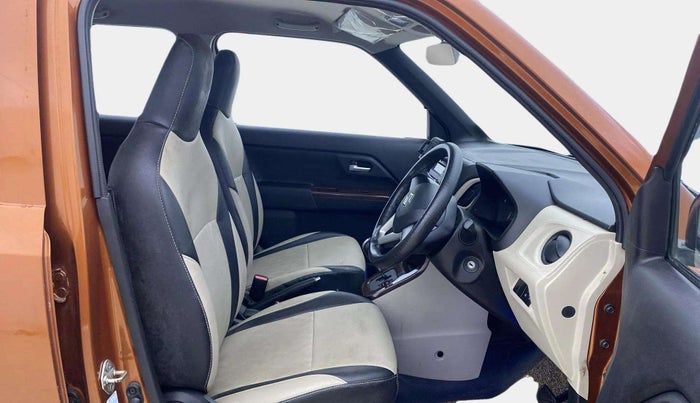 2020 Maruti New Wagon-R VXI (O) 1.0 AMT , Petrol, Automatic, 22,475 km, Right Side Front Door Cabin