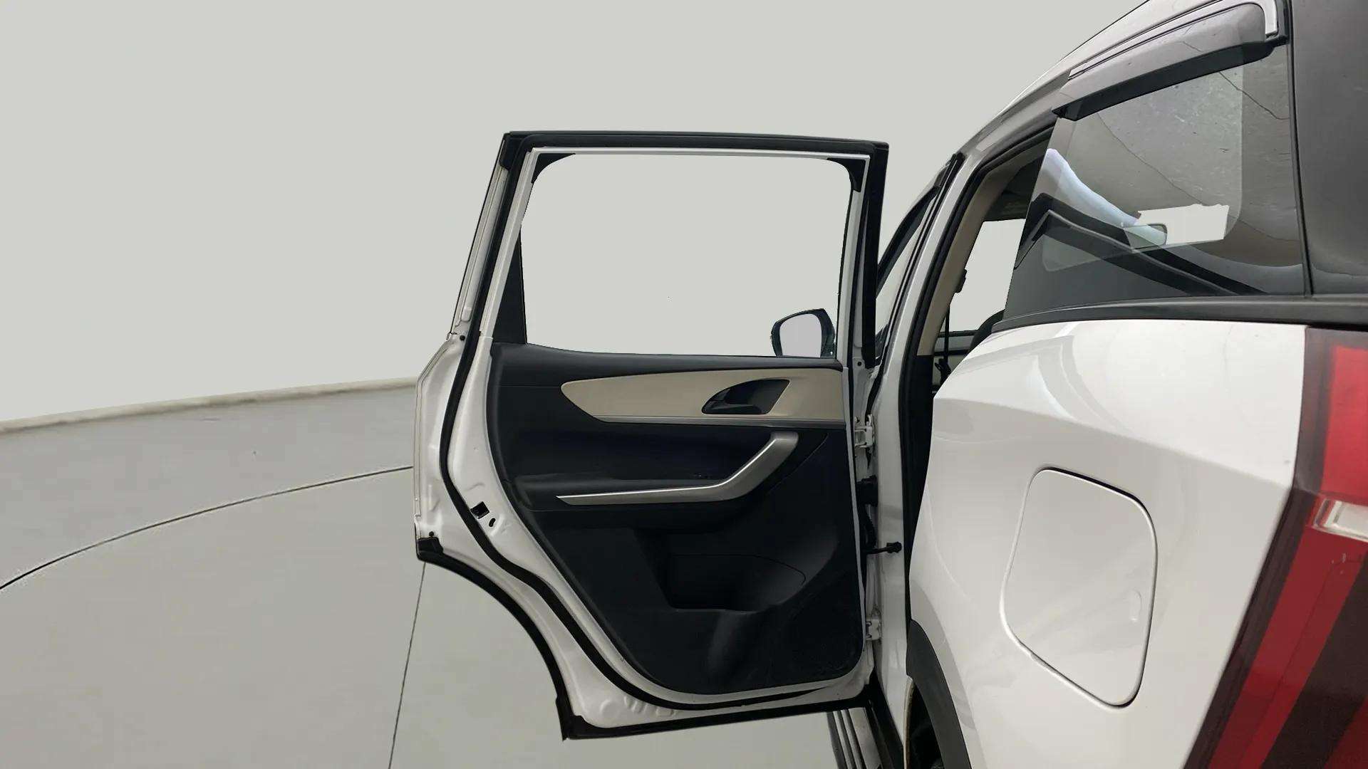 LHS-Rear-Door-Open
