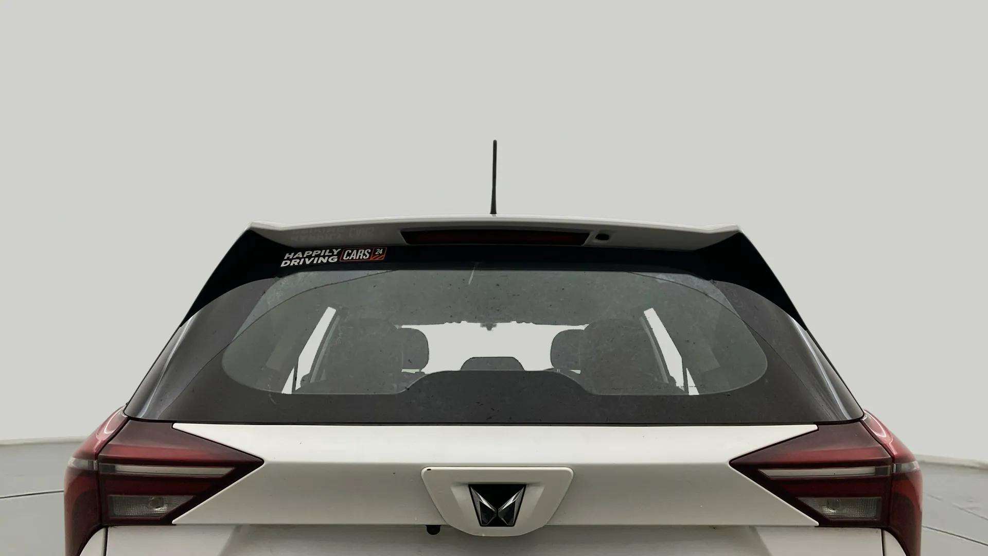 Rear-Windshield---Roof-25