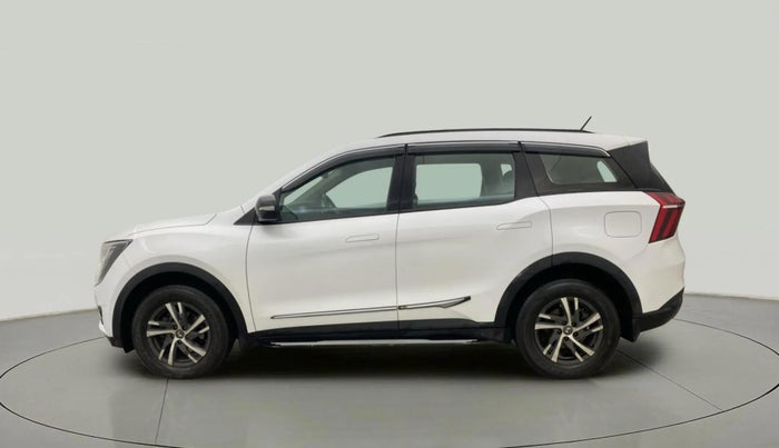 2022 Mahindra XUV700 MX D MT 5 STR, Diesel, Manual, 77,160 km, Left Side