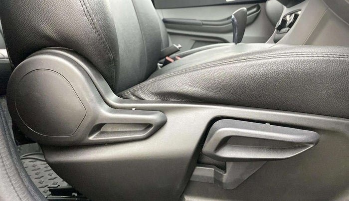 2021 Tata Tiago XZA PLUS PETROL, Petrol, Automatic, 16,920 km, Driver Side Adjustment Panel
