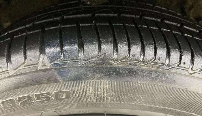 2021 Tata Tiago XZA PLUS PETROL, Petrol, Automatic, 16,920 km, Right Rear Tyre Tread