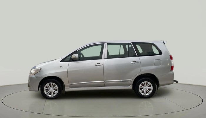 2015 Toyota Innova 2.5 GX 7 STR, Diesel, Manual, 1,40,369 km, Left Side