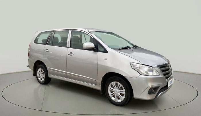 2015 Toyota Innova 2.5 GX 7 STR, Diesel, Manual, 1,40,369 km, Right Front Diagonal