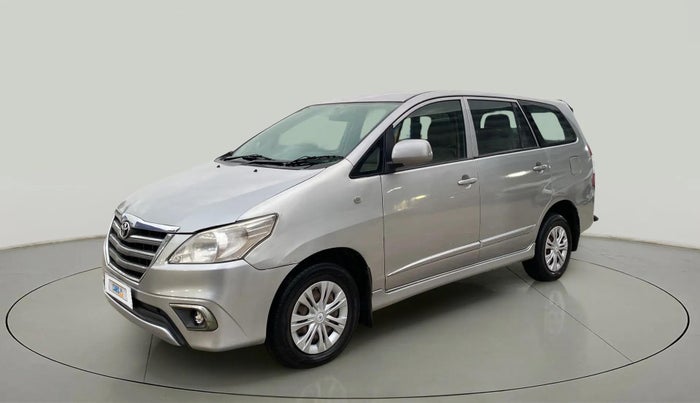 2015 Toyota Innova 2.5 GX 7 STR, Diesel, Manual, 1,40,369 km, Left Front Diagonal
