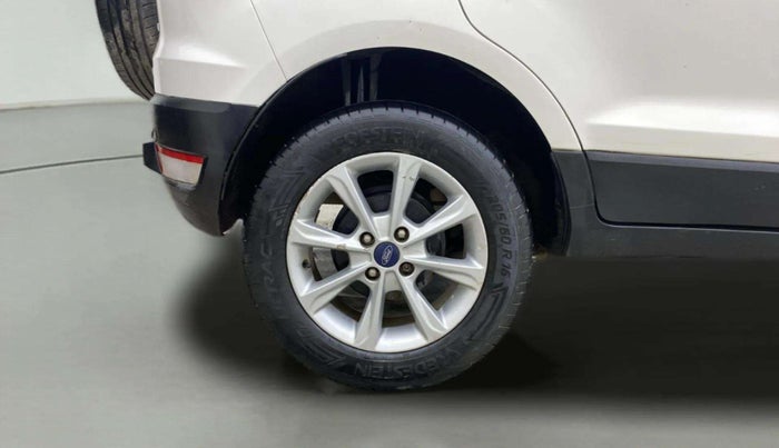 2020 Ford Ecosport TITANIUM 1.5L DIESEL, Diesel, Manual, 1,06,568 km, Right Rear Wheel