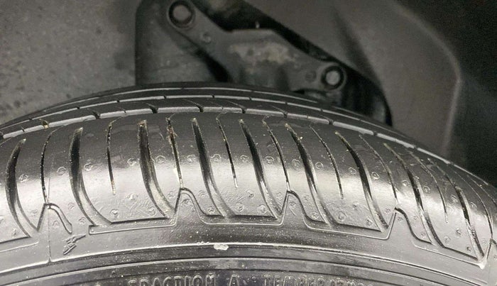 2022 Tata Harrier XZ PLUS 2.0L, Diesel, Manual, 87,305 km, Right Rear Tyre Tread