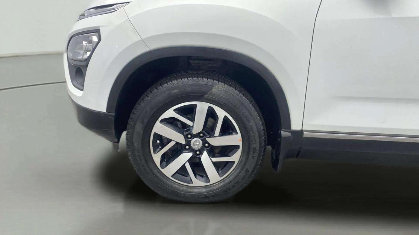 2022 Tata Harrier XZ PLUS 2.0L, Diesel, Manual, 87,490 km, Left Front Wheel