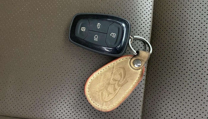 2022 Tata Harrier XZ PLUS 2.0L, Diesel, Manual, 87,305 km, Key Close Up