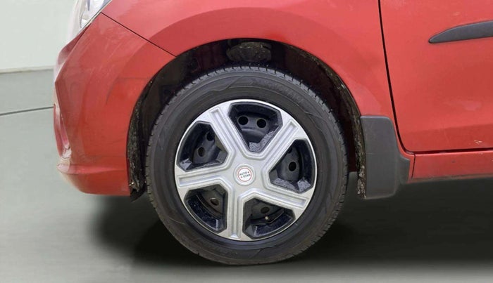 2019 Maruti Celerio VXI AMT, CNG, Automatic, 26,984 km, Left Front Wheel