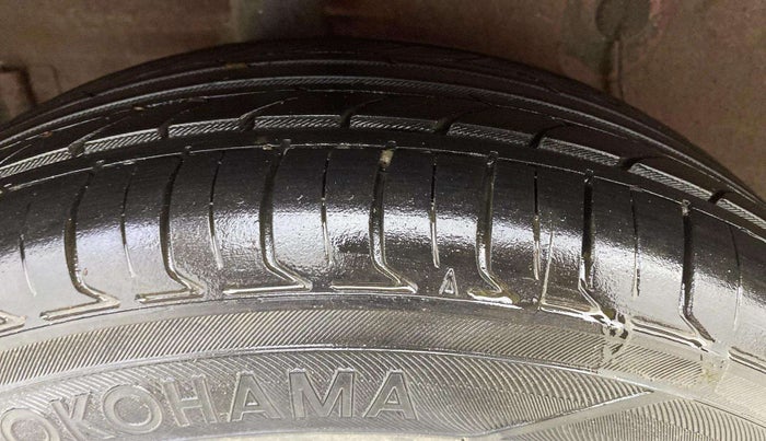 2019 Maruti Celerio VXI AMT, CNG, Automatic, 26,984 km, Right Rear Tyre Tread