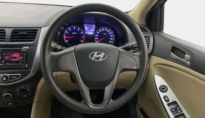2016 Hyundai Verna 1.4 VTVT, Petrol, Manual, 29,984 km, Steering Wheel Close Up