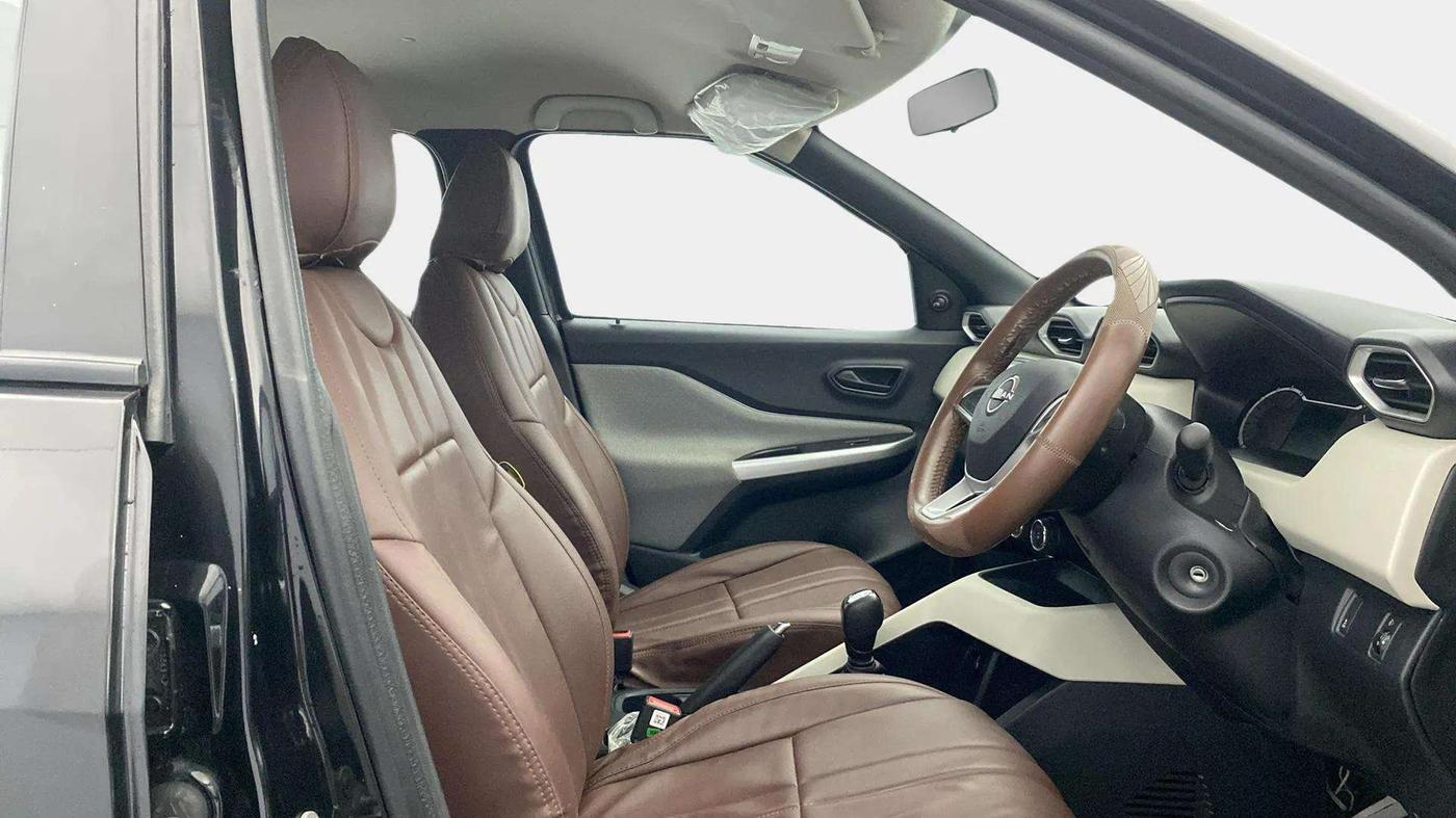 2024 Nissan MAGNITE XL AMT EZ Shift, Petrol, Automatic, 10,039 km, Right Side Front Door Cabin