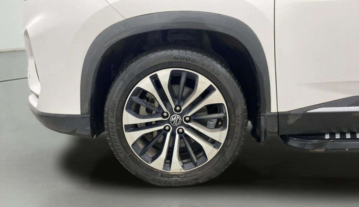 2021 MG HECTOR PLUS SELECT 2.0 DIESEL TURBO MT 7-STR, Diesel, Manual, 24,810 km, Left Front Wheel
