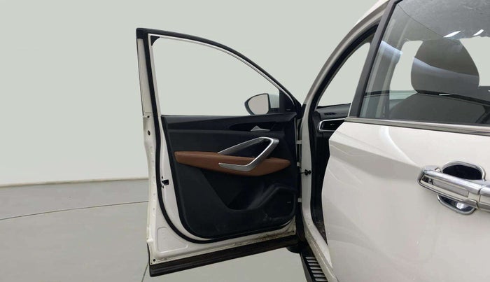 2021 MG HECTOR PLUS SELECT 2.0 DIESEL TURBO MT 7-STR, Diesel, Manual, 24,810 km, LHS Front Door