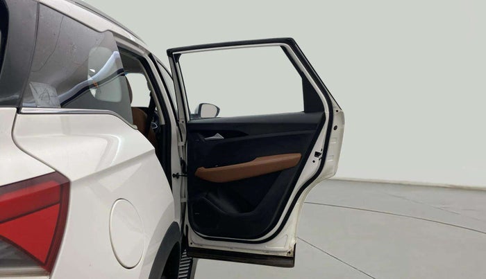2021 MG HECTOR PLUS SELECT 2.0 DIESEL TURBO MT 7-STR, Diesel, Manual, 24,810 km, RHS Rear Door