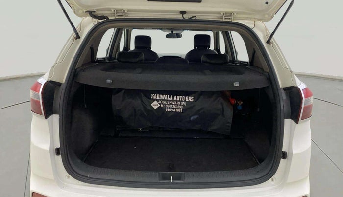 2016 Hyundai Creta SX PLUS 1.6 PETROL, CNG, Manual, 88,646 km, Boot Open Zoomed View