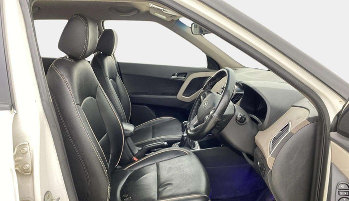 2016 Hyundai Creta SX PLUS 1.6 PETROL, CNG, Manual, 88,646 km, Right Side Front Door Cabin