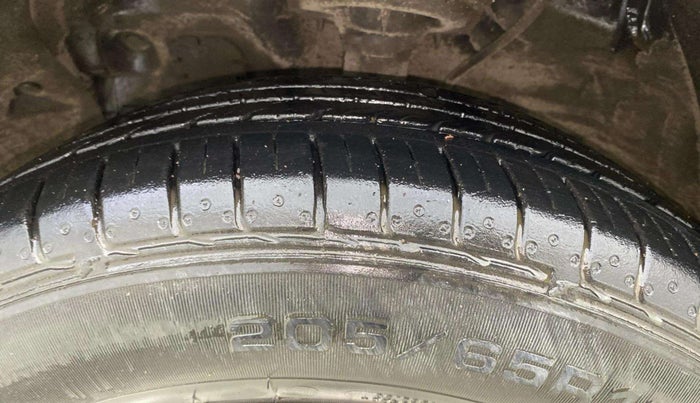2016 Hyundai Creta SX PLUS 1.6 PETROL, CNG, Manual, 88,646 km, Left Front Tyre Tread