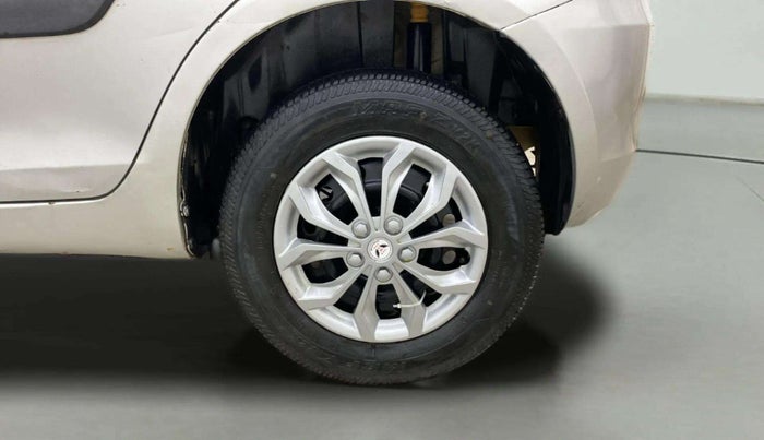 2015 Maruti Swift VXI, Petrol, Manual, 1,32,445 km, Left Rear Wheel