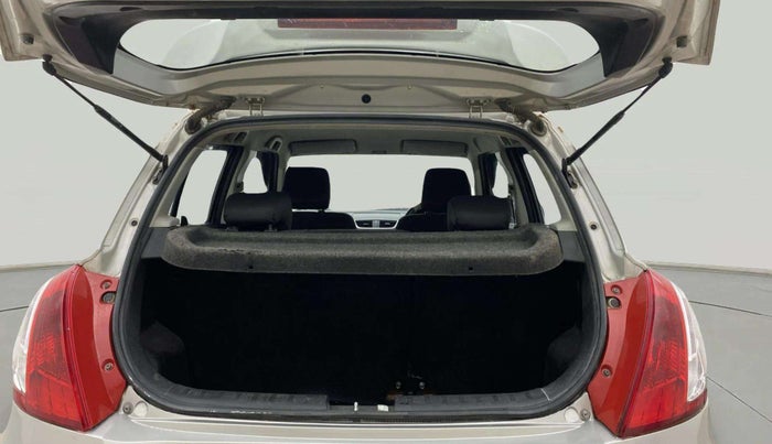 2015 Maruti Swift VXI, Petrol, Manual, 1,32,445 km, Boot Inside