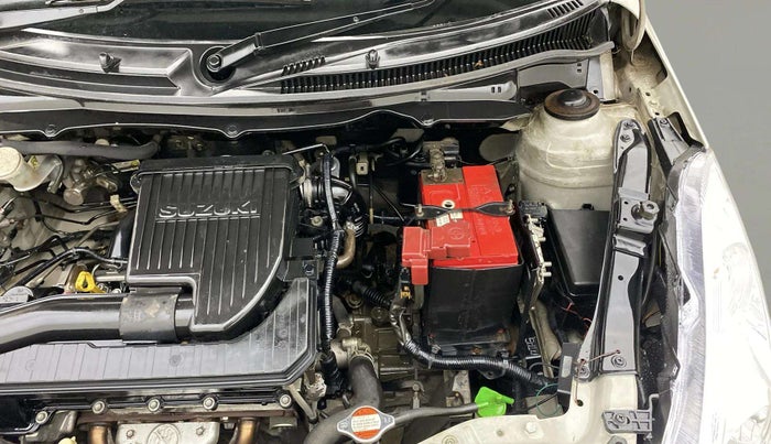 2015 Maruti Swift VXI, Petrol, Manual, 1,32,445 km, Engine View - Left