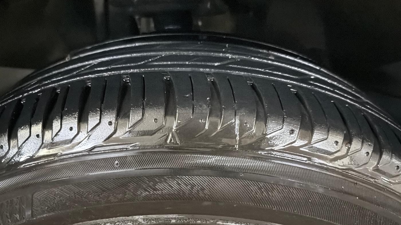 2018 Jeep Compass LIMITED 1.4 PETROL AT, Petrol, Automatic, 89,441 km, Right Front Tyre Tread