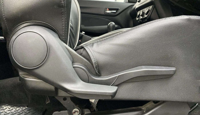 2020 Maruti Swift VXI, Petrol, Manual, 68,368 km, Driver Side Adjustment Panel