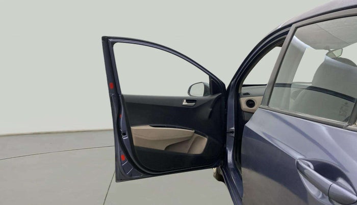 2014 Hyundai Xcent S (O) 1.2, Petrol, Manual, 75,588 km, LHS Front Door