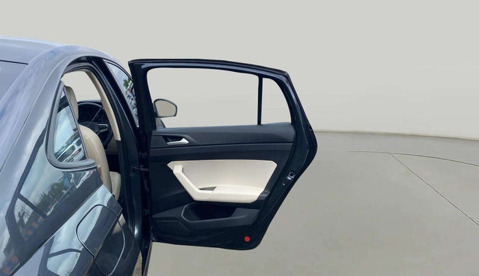 2023 Volkswagen VIRTUS HIGHLINE TSI 1.0 MT, Petrol, Manual, 24,463 km, RHS Rear Door