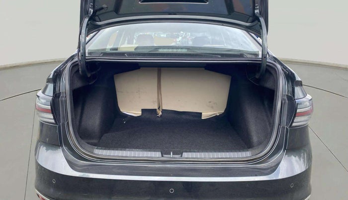 2023 Volkswagen VIRTUS HIGHLINE TSI 1.0 MT, Petrol, Manual, 24,463 km, Boot Open Zoomed View