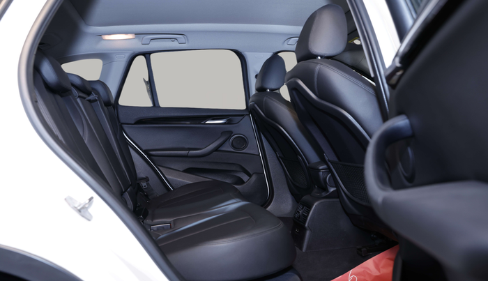 2020 BMW X1 SDRIVE 20i SPORTX, Petrol, Automatic, 32,663 km, Right Side Rear Door Cabin