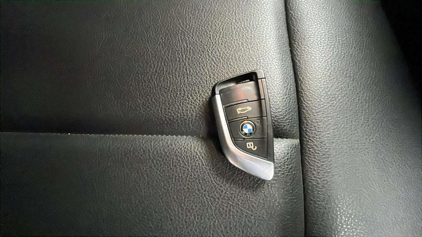 2020 BMW X1 SDRIVE 20i SPORTX, Petrol, Automatic, 32,663 km, Key Close Up