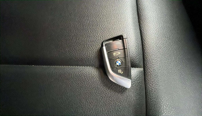 2020 BMW X1 SDRIVE 20i SPORTX, Petrol, Automatic, 32,663 km, Key Close Up