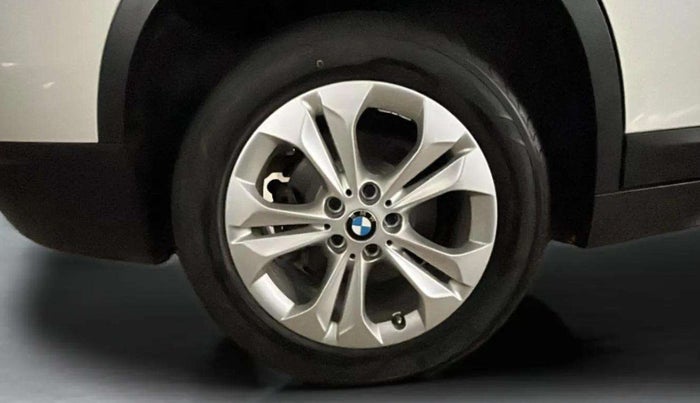 2020 BMW X1 SDRIVE 20i SPORTX, Petrol, Automatic, 32,663 km, Right Rear Wheel