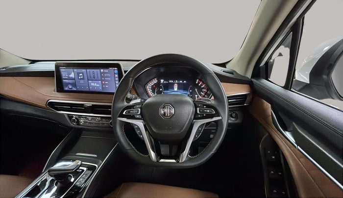 2023 MG GLOSTER SAVVY 2.0 TURBO 7 STR 2WD, Diesel, Automatic, 8,181 km, Steering Wheel Close Up