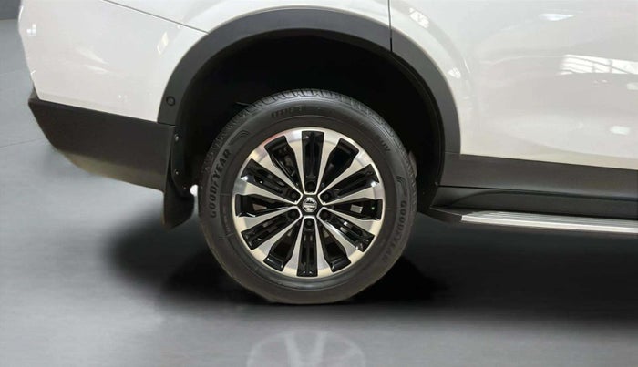 2023 MG GLOSTER SAVVY 2.0 TURBO 7 STR 2WD, Diesel, Automatic, 8,181 km, Right Rear Wheel